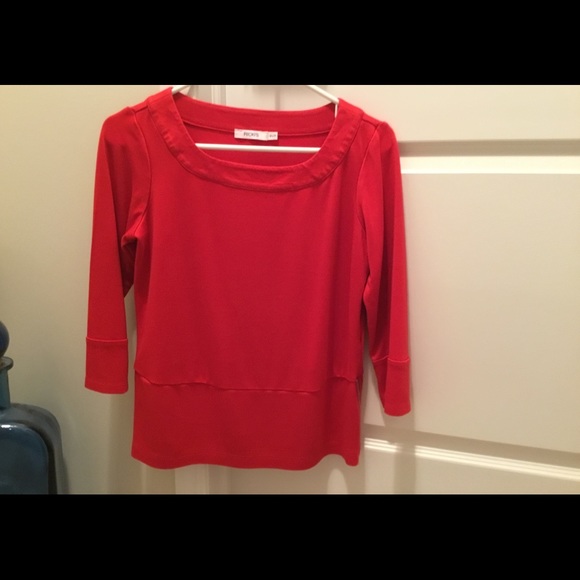 Three-quarter sleeve top - Picture 1 of 4